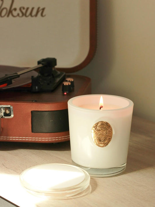 Natural sot candle (Jasmine white)