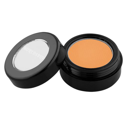 viaGlamour image of a extreme-eyeshadow