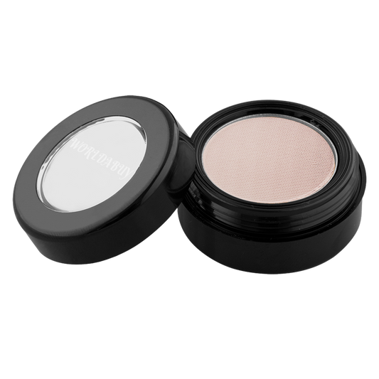 viaGlamour image of a extreme-eyeshadow