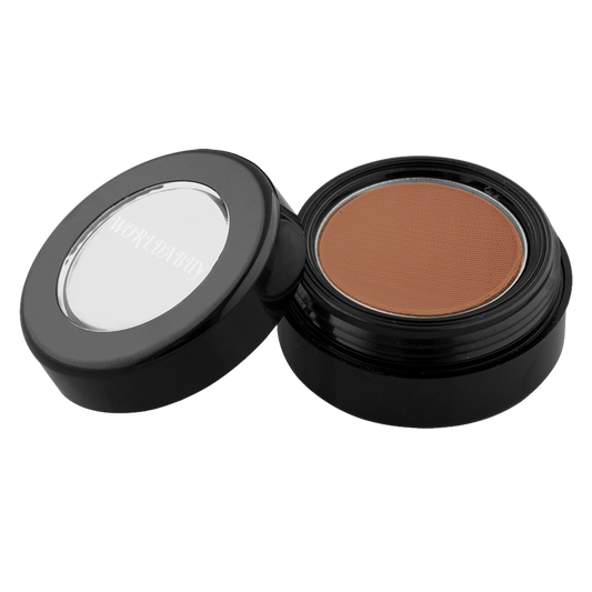 viaGlamour image of a extreme-eyeshadow