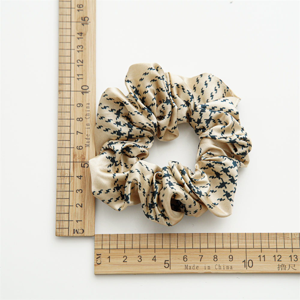Satin hair tie (24 colors/patterns)